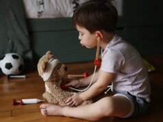 專家稱人工智能玩具對幼兒來說太危險