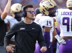 加州大學洛杉磯分校的鮑勃·切斯尼聘請前 JMU 運動員擔任關鍵教練 – 報告