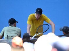 賈尼克·辛納承認,在高溫和傷病之後,他的澳大利亞公開賽“今天結束了”