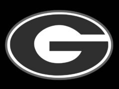 頗具爭議地解僱傳奇足球 HC 的佐治亞州總統去世,享年 77 歲