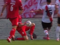 巴拉卡斯首場爭議:“阿根廷足球最佳裁判”錯失球,河床錯失點球