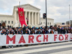 隨著“生命遊行”回歸,多布斯之後各州繼續將墮胎合法化