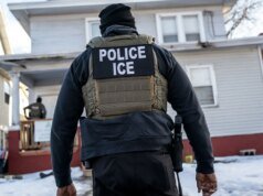 前 ICE 負責人解釋說,該機構決定目標城市