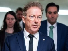 肯塔基州共和黨參議員蘭德·保羅呼籲國土安全部移民負責人在參議院作證。