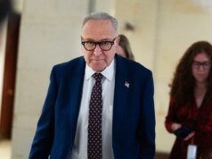 明尼阿波利斯槍擊事件後,參議院民主黨人深入研究國土安全部的資金,該資金面臨關閉的風險