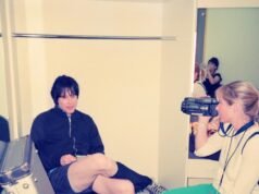 電影製片人塔姆拉·戴維斯 (Tamra Davis) 如何在 90 年代的錄像盒中找到“最美好的夏天”