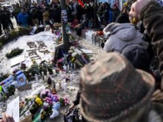 隨著聯邦移民策略受到越來越嚴格的審查,特朗普派遣邊境顧問湯姆·霍曼前往明尼蘇達州