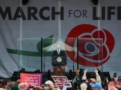 海德修正案在奧巴馬醫改墮胎資金缺口之際慶祝其通過 50 週年。