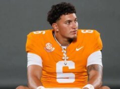 保羅·芬鮑姆 (Paul Finebaum) 澄清了對喬伊·阿吉拉爾 (Joey Aguilar) 及其通往田納西州的曲折道路的立場