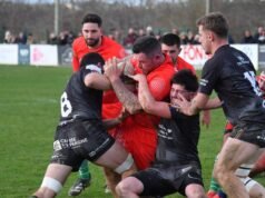 第一區:瓦爾菲爾在對陣塔拉斯孔的比賽中失手並摔倒