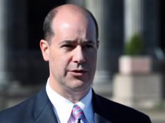 民主黨人在擴大對川普威脅的調查時瞄準了橋樑所有者莫羅恩