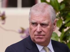 前安德魯王子被捕後,王室試圖保持冷靜並繼續前進