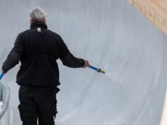 他抱怨氣溫太低:一名保全在參觀 2026 年冬奧場地之一時死亡