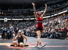 科羅拉多州摔跤錦標賽結束,赫魯比第三次擊敗馬丁內斯