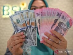 由於投資者在川普講話前保持謹慎,盧比走弱