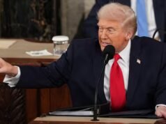 川普在國情咨文中堅持黨的劇本,但憤怒地繞道而行