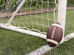 在 NFL 聯合體隊的體型問題中,前俄克拉荷馬州四分衛艾薩克·牛頓讓球迷們感到高興。