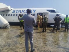 一架載有55人的飛機在索馬里海灘墜毀,未造成人員傷亡