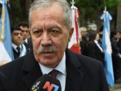 州長宣布 2026 學年開始並允許拉斯德利西亞斯開展學校工作