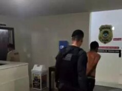 繼父綁架繼子並威脅母親後被捕