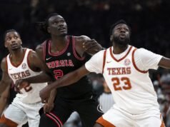 喬治亞州將德克薩斯州的裸奔勢頭帶到了訪問中