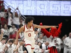 小邁克爾·布朗 (Michael Brown Jr.) 單場紀錄第 24 名 路易斯維爾 (Louisville) 碾壓北卡羅來納州 (NC State)