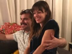傑克布萊克 (Jack Black) 與妻子坦妮亞哈登 (Tanya Haden) 慶祝結婚 20 週年