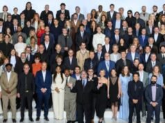 《被吃掉的不僅僅是道具》:群眾演員在自己的奧斯卡頒獎典禮上尋求認可