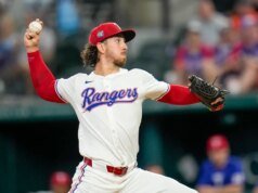 落磯隊的先發輪換競爭得到了三名經驗豐富的自由球員的支持