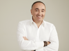 柏林根據:Alexander Rodnyansky