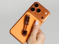 Nomad 推出 Stellar Orange ChargeKey,顏色與 iPhone 相匹配