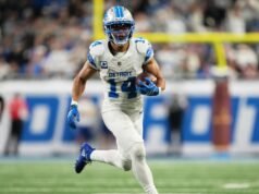 聖布朗隨雄獅隊前往德國而返回家鄉