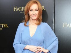 JK羅琳拒絕了愛潑斯坦撰寫《哈利·波特與被詛咒的孩子》的邀請