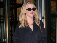 微喇牛仔褲就像瑞茜威瑟斯彭 (Reese Witherspoon) 的小西裝