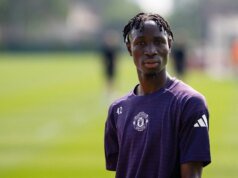 塞古·科內 (Sekou Kone) 如何從曼聯在洛桑完成職業首秀