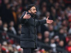 邁克爾·卡里克可以從魯本·阿莫林在曼聯對陣西漢姆聯的比賽中承認的錯誤中吸取教訓