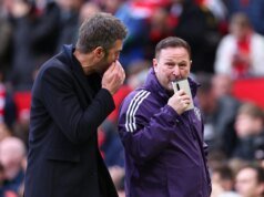 邁克爾·卡里克在曼聯與史蒂夫·霍蘭德一起踢了五場比賽後打破了他與史蒂夫·霍蘭德的關係