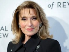 巴爾的摩球星利茲拉森、丹尼斯博茨卡里斯在籃下打板