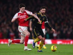 布魯諾費爾南德斯 (Bruno Fernandes) 與德克蘭賴斯 (Declan Rice) 在 Huscored 賽季最佳陣容中展開對決