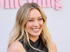 希拉里·達芙 (Hilary Duff) 演講阿什麗·提斯代爾 (Ashley Tisdale) 有毒媽媽團體戲劇性文章