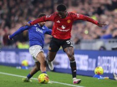 加里·內維爾批評了曼聯的傳球,但科比·邁努的傳球堪稱異常。