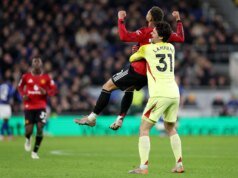 塞內·拉門斯讚揚馬修斯·昆哈在曼聯被低估的時刻,擁抱證明了這一點