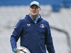 指責尼納巴爾忽視了愛爾蘭的真正問題