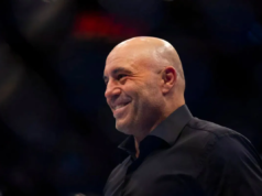 UFC 傳奇冠軍喬·羅根 (Joe Rogan) 的“山羊” (GOAT) 被認為是創建該級別的人