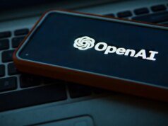 OpenAI 的硬體首次亮相可能會以配備相機的 ChatGPT 揚聲器的形式出現