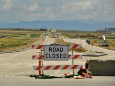 由於普韋布洛附近發生車禍,科羅拉多州南部 I-25 公路關閉