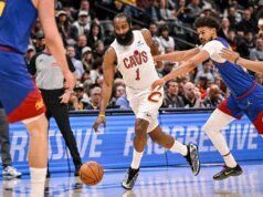 哈登、米切爾在騎士隊對陣掘金隊的比賽中度過了關鍵時刻