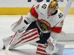 黑豹隊的塔拉索夫抨擊情況室因守門員幹擾非判罰