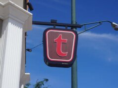 利特爾頓酒館 (Littleton Tavern) 在科羅拉多州房地產市場以 200 萬美元的價格售出