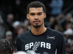 ESPN 分析師稱,維克多溫班亞馬 (Victor Wembanyama) 取代勒布朗詹姆斯 (LeBron James) 和史蒂芬庫裡 (Stephen Curry) 成為 NBA 新面孔